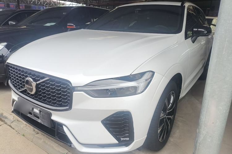 Used Volvo XC60 2023 B5 4x4 SmartDrive Sport Edition