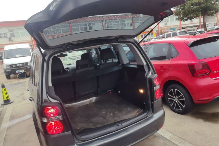 Used Volkswagen Touran 2015 1.4T DSG Comfort Edition 5 Seats
