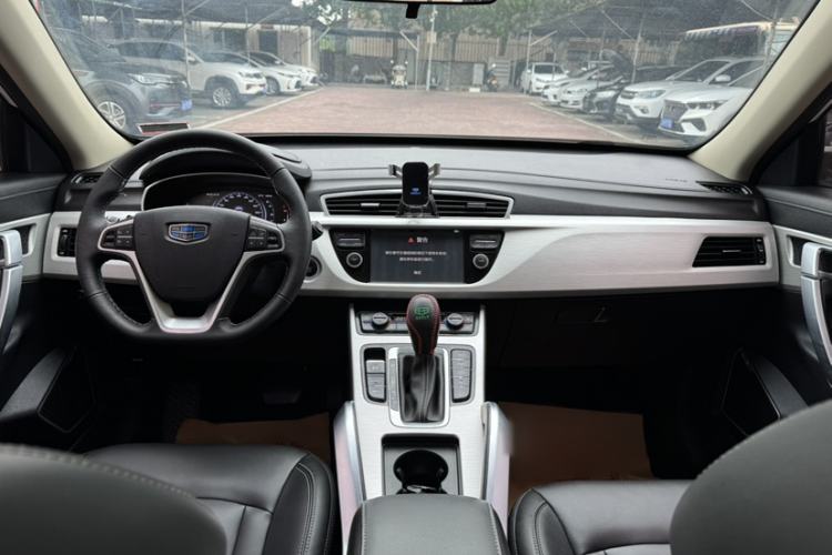 Used Geely Auto Emgrand X7 Sport 2018 1.8TD Automatic Two-Wheel Drive Smart Connect 4G Internet Edition