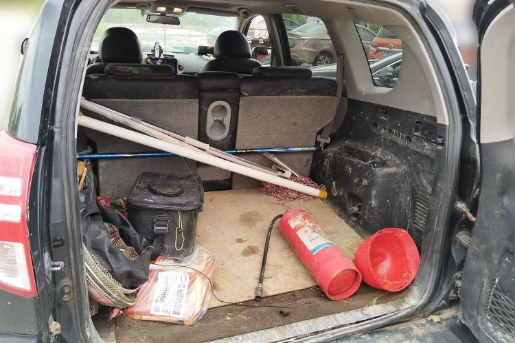 Used Toyota RAV4 2009 2.4L Automatic Luxury Edition Trunk