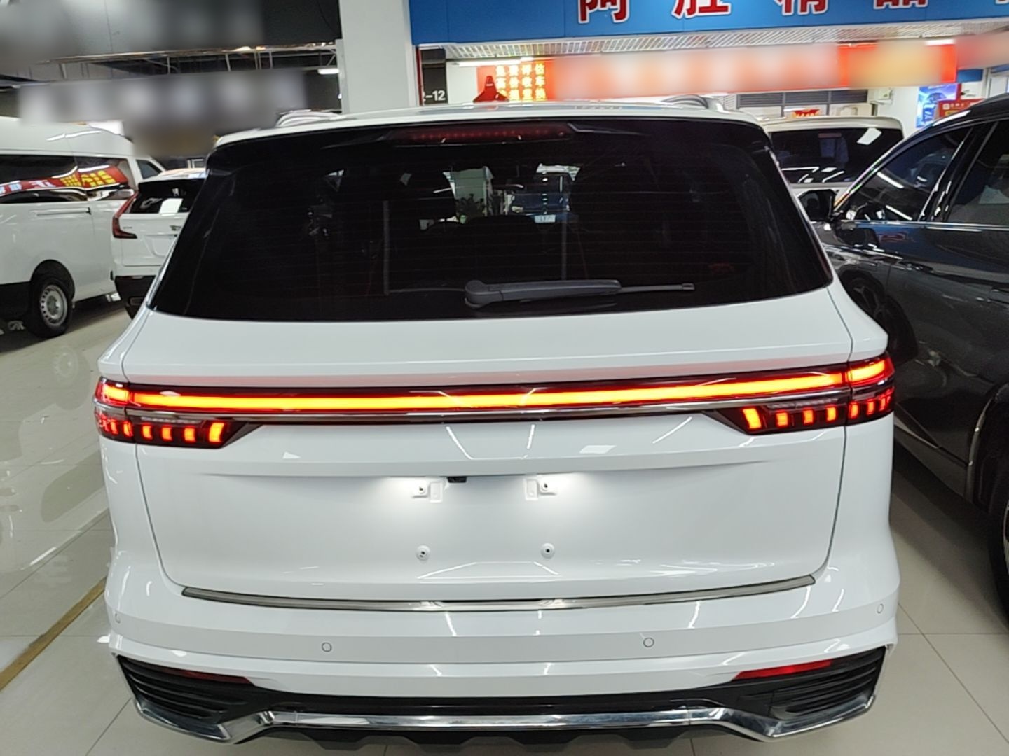 Geely Auto Monjaro L 2021 2.0TD DCT EVO Two-Wheel Drive Prestige Version — снимка 5