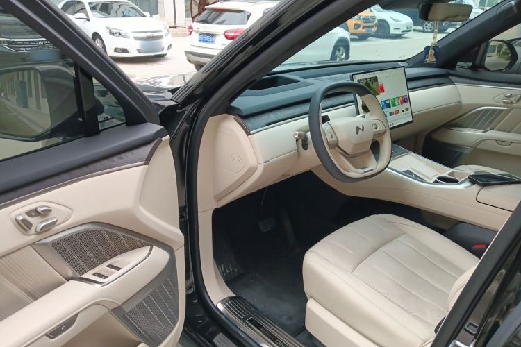 Used ONVO Luxeed L90 2025 Model—Max Six-Seater Version