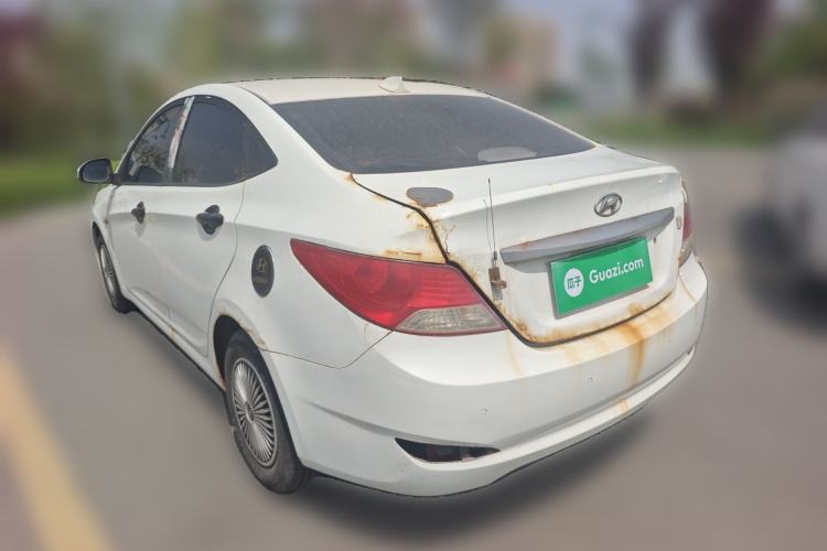 Used Hyundai Verna (older generation) 2010 Sedan 1.4L Manual Standard GL Model