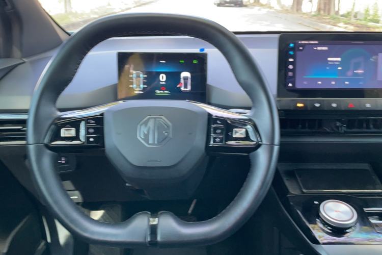 Used MG 4 EV 2022 425 km Luxury Edition
