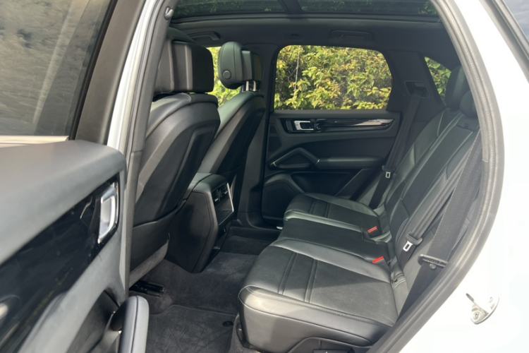 Used Porsche Cayenne E-Hybrid 2023 Cayenne E-Hybrid 2.0T Platinum Edition
