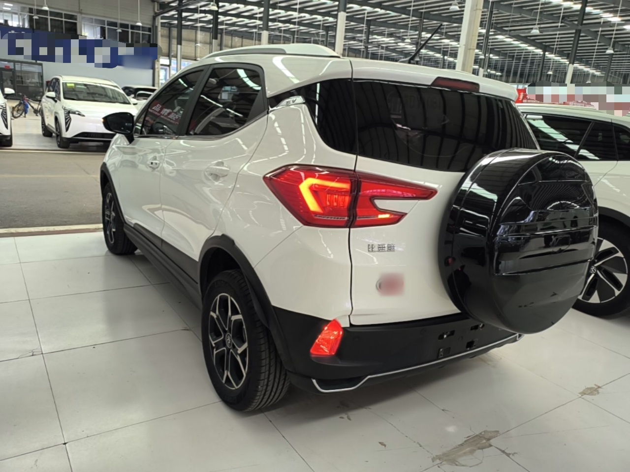BYD Yuan Pro 2023 401KM Luxury Version — снимка 4