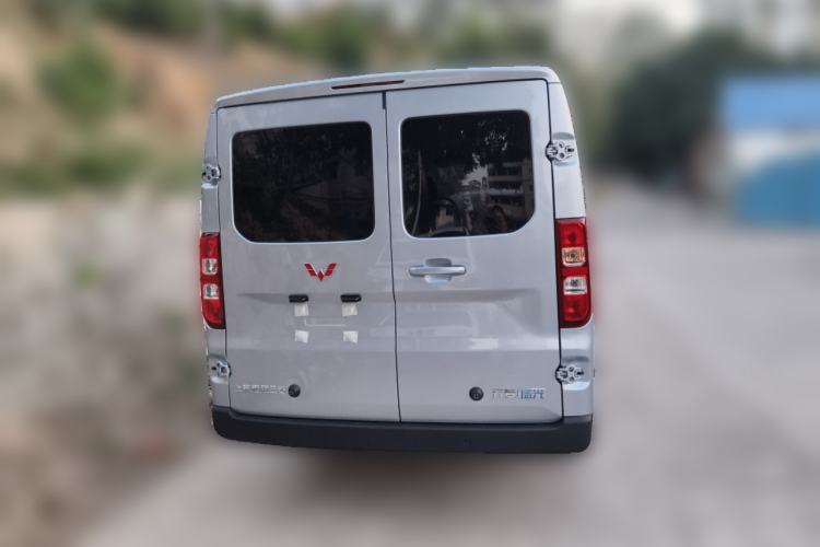 Used Wuling Yangguang 2025 Model 400km Bus Edition—Comfort Edition
