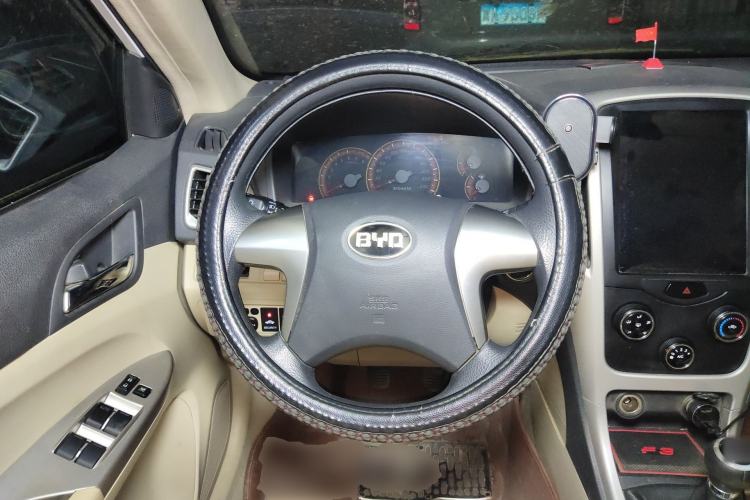 Used BYD F3 2015 Energy-Saving Edition 1.5L Manual Luxury Model