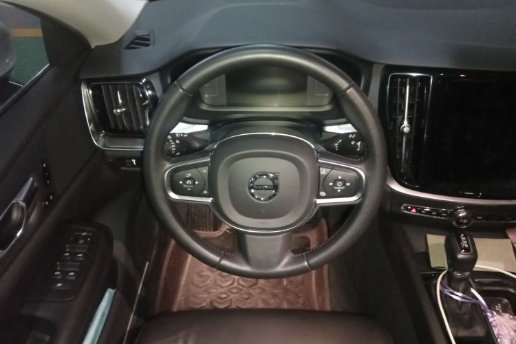 Used Volvo S60 2021 T4 Zhiyi Luxury Edition