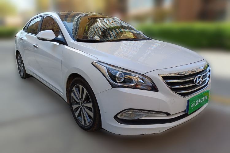 Used Hyundai Mistra 2016 1.8L Automatic Deluxe DLX Model Front Right 45 Deg