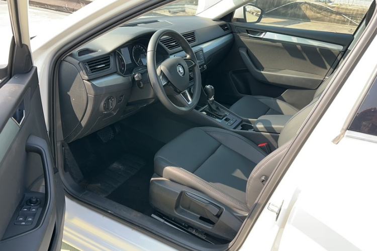 Used Skoda Superb 2016 TSI280 DSG Advanced Edition
