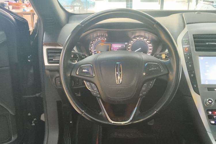 Used Lincoln MKZ 2019 2.0T Luxury Edition China VI Standard Steering Wheel