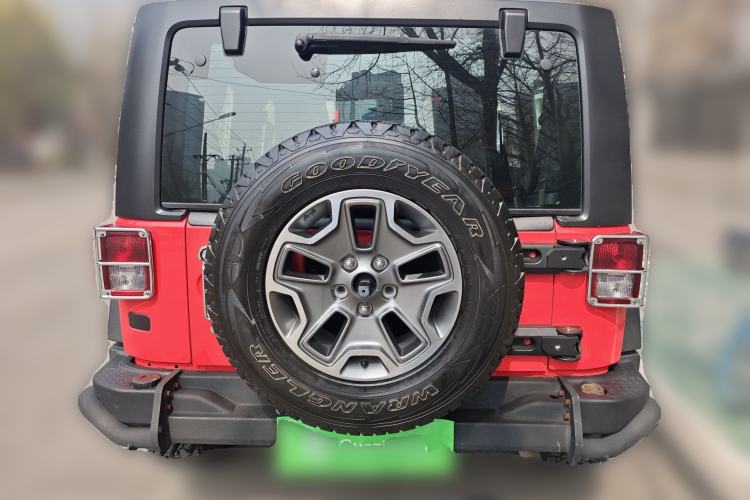 Used Jeep Wrangler 2013 3.6L Sahara two-door model
