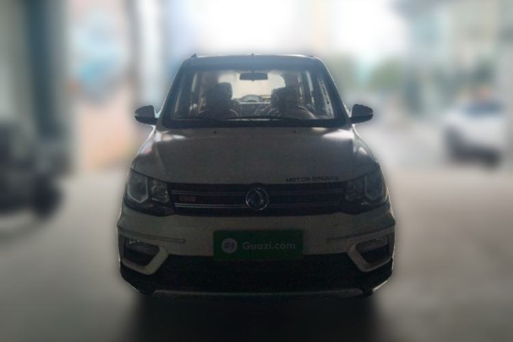 Used Dongfeng Fengon 370 2016 1.5L Manual Luxury Version SFG15-02 7 Seats
