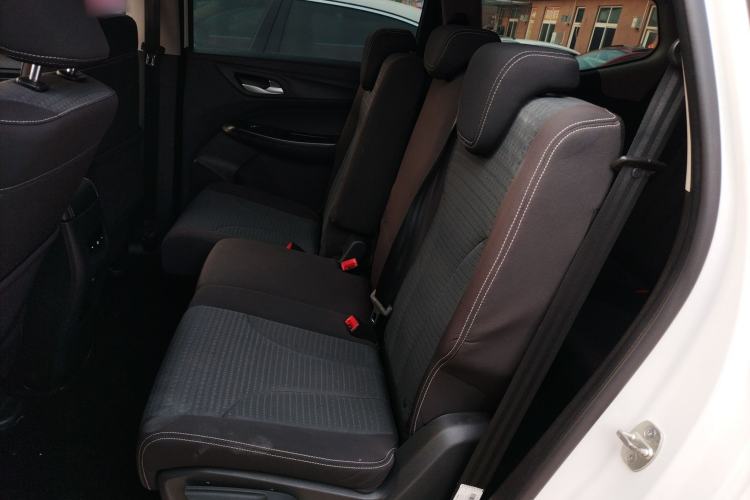 Used Baojun 730 2019 1.5T CVT Fashion Model 7 Seats China V Emission Standard Left Rear Seat