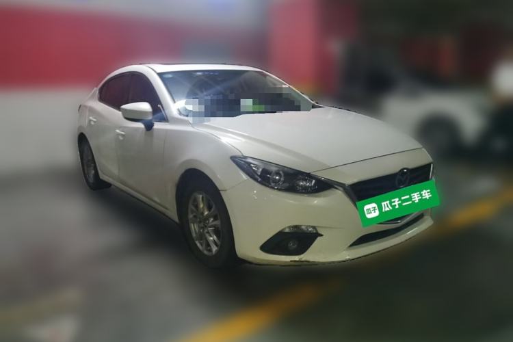 Used Mazda 3 Axela 2016 Sedan 1.5L Manual Luxury Model