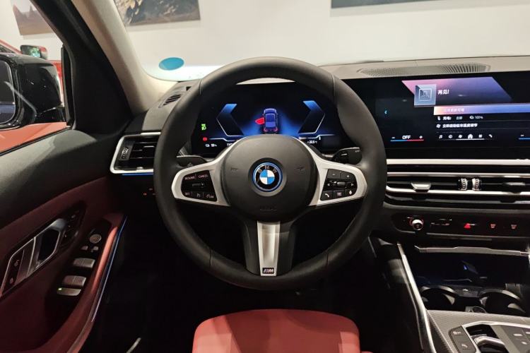 Used BMW i3 2024 eDrive 40 L Midnight Edition Steering Wheel