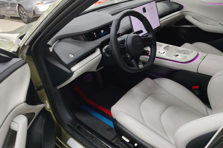 Used Xiaomi Auto SU7 2024 Rear-Drive Standard Founder Edition
