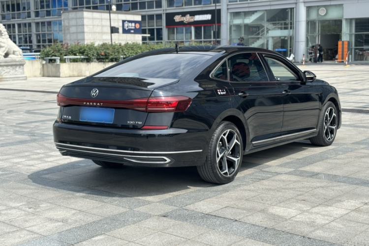 Used Volkswagen Passat 2023 330TSI Starry Elite Edition
