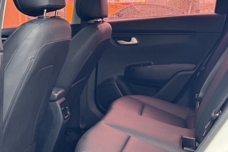 Used Kia K2 2017 Sedan 1.4L Automatic Transmission 15th Anniversary Special Edition GLS