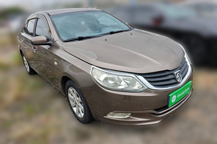 Used Baojun 630 2013 1.5L manual Comfort trim
