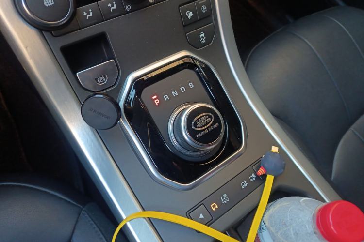 Used Land Rover Range Rover Evoque 2018 240 PS SE Smart Brilliance Edition