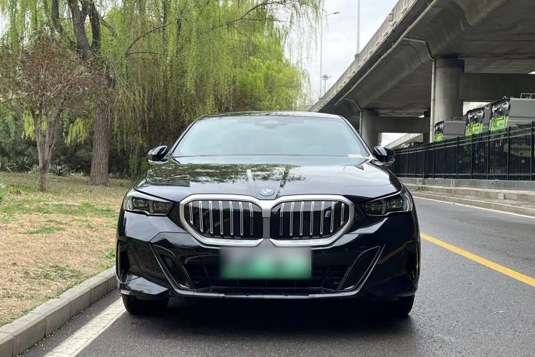 Used BMW i5 2025 eDrive 40L M Sport Package
