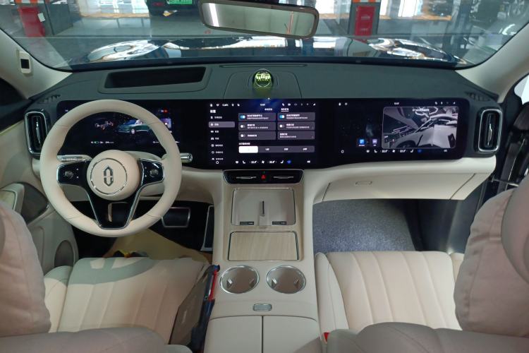 Used Hima AITO M8 2025 Model, Pure Electric Max+ Six-Seat Long-Range Version Center Console