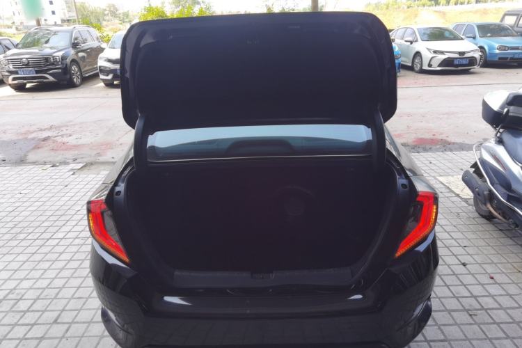 Used Honda Civic 2016 220TURBO CVT Luxury Edition
