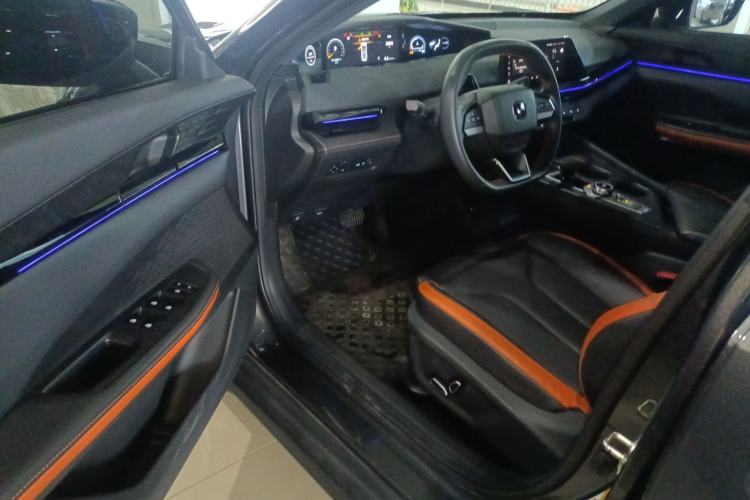 Used CHANGAN UNI-V 2023 1.5T Prestige Model