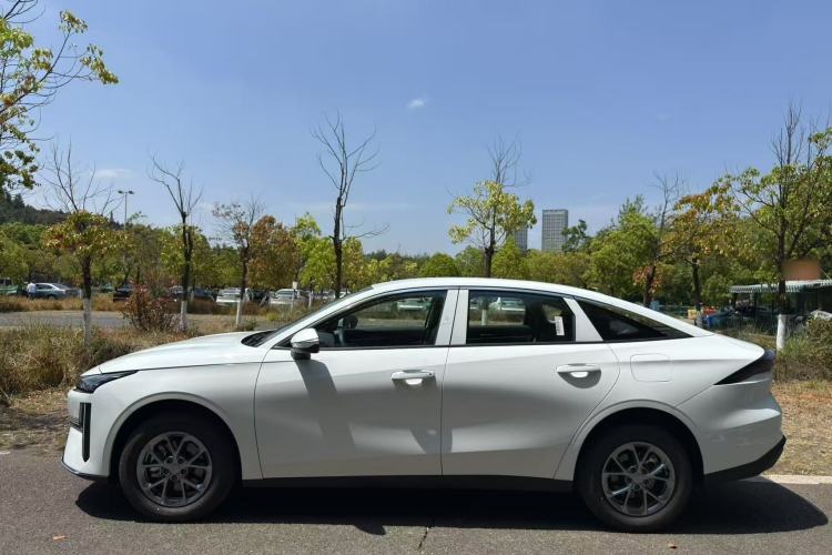 Used Geely Galaxy L6 2025 EM-i 60km Launch Edition