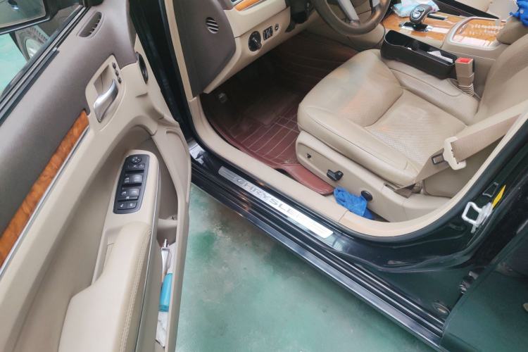 Used Chrysler 300C 2013 3.6L Luxury Edition Driver Seat