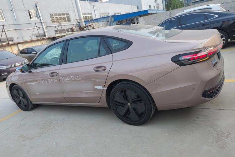 Used Volkswagen Passat 2025 Pro 380TSI Starry Dragon Luxury Edition
