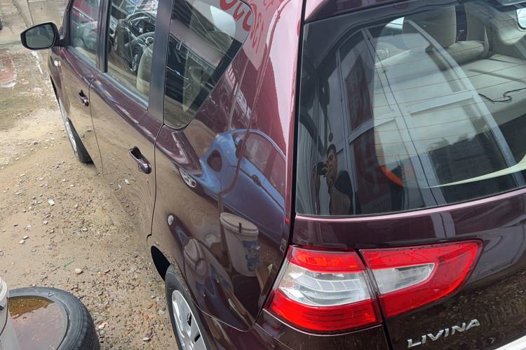 Used Nissan Livina 2013 1.6XE Manual Comfort Edition