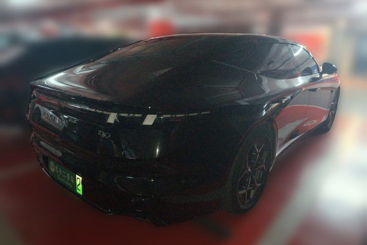 Used Lynk & Co Z10 2025 95 kWh 766 km Range Rear-Wheel Drive Max
