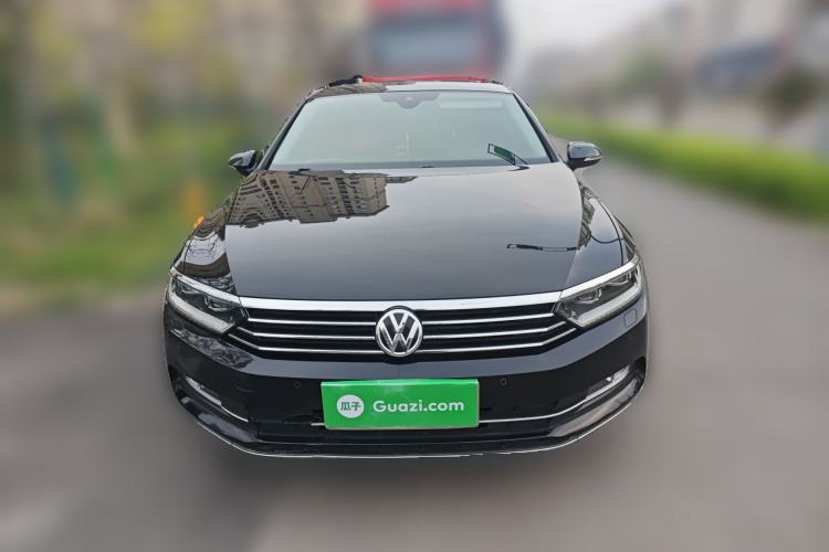 Used Volkswagen Magotan 2017 330TSI DSG Luxury Model Front