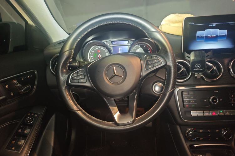 Used Mercedes-Benz GLA 2018 GLA 200 Fashion Model
