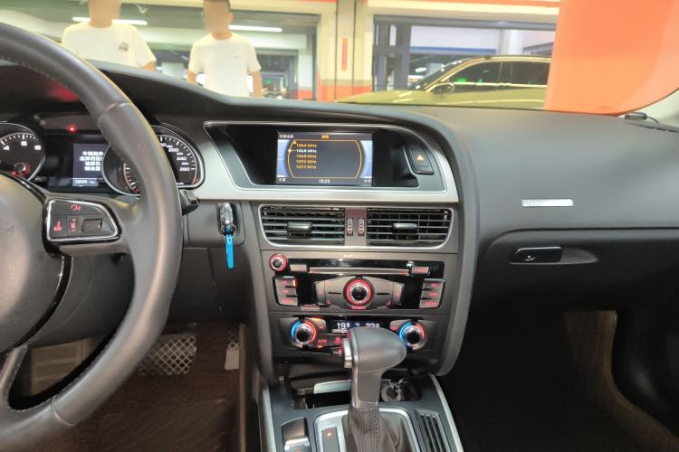 Used Audi A5 2013 Coupe 40 TFSI
