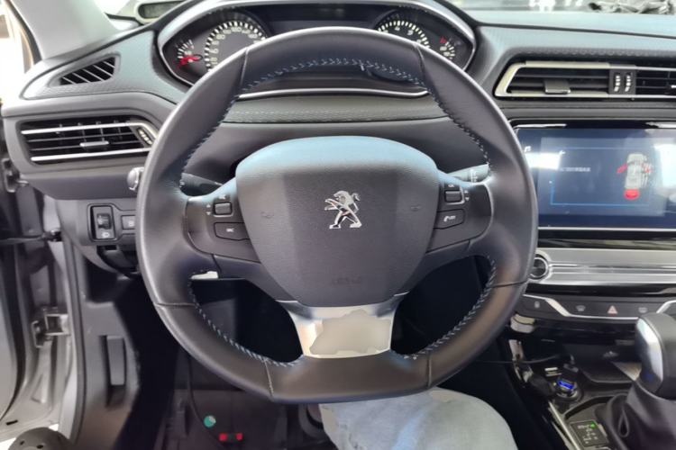 Used Peugeot 308 2016 1.6L Automatic Luxury Edition
