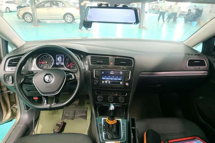 Used Volkswagen Golf 2017 230TSI Automatic Comfort Edition – Celebrating Milestone of One Million Units