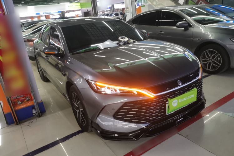 Used BYD Qin L 2025 DM-i Smart Drive 120KM Leading Model