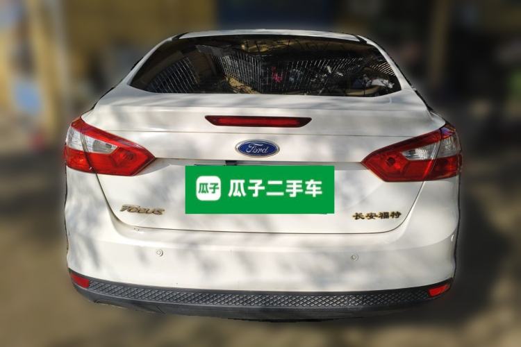 Used Ford Focus 2012 Sedan 1.6L Manual Comfort Model
