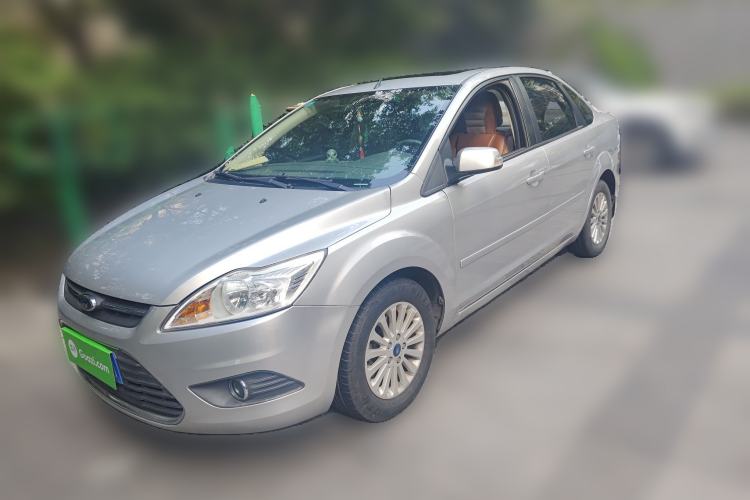 Used Ford Focus 2013 Sedan Classic 1.8L Automatic Fashion Edition