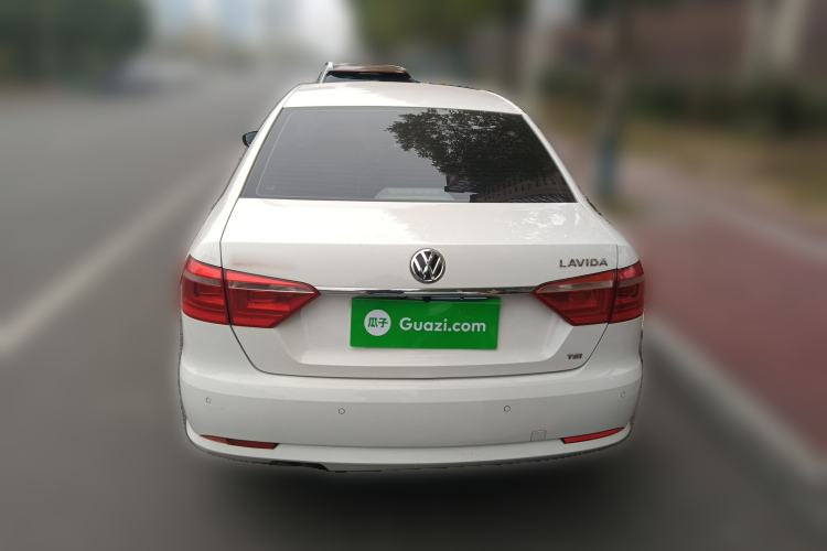 Used Volkswagen Lavida 2013 Revised Version 1.4 TSI DSG Comfort Edition
