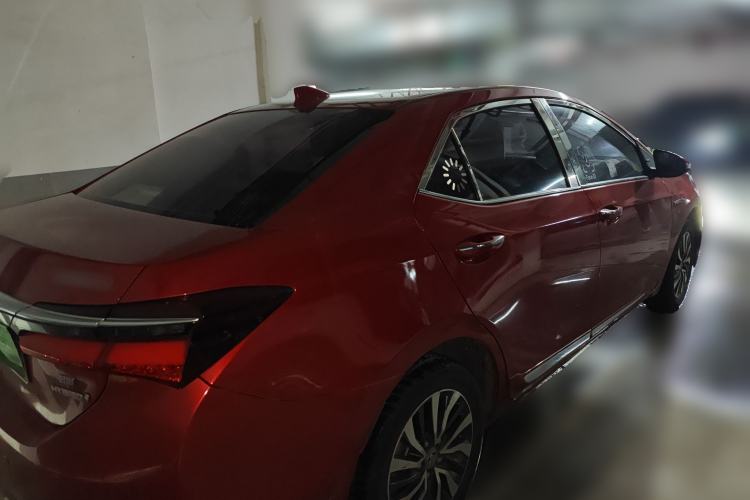 Used Toyota Corolla 2016 Dual-Engine 1.8L E-CVT Elite Edition