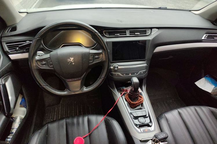 Used Peugeot 408 2020 360THP 10th Anniversary Edition Center Console