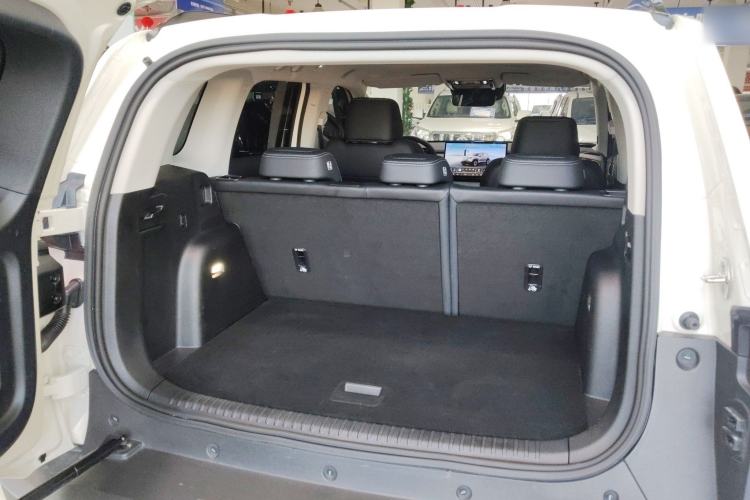 Used Formula Leopard Titanium 3 2025 501KM All-Wheel Drive Intelligent Driving Ultra Version