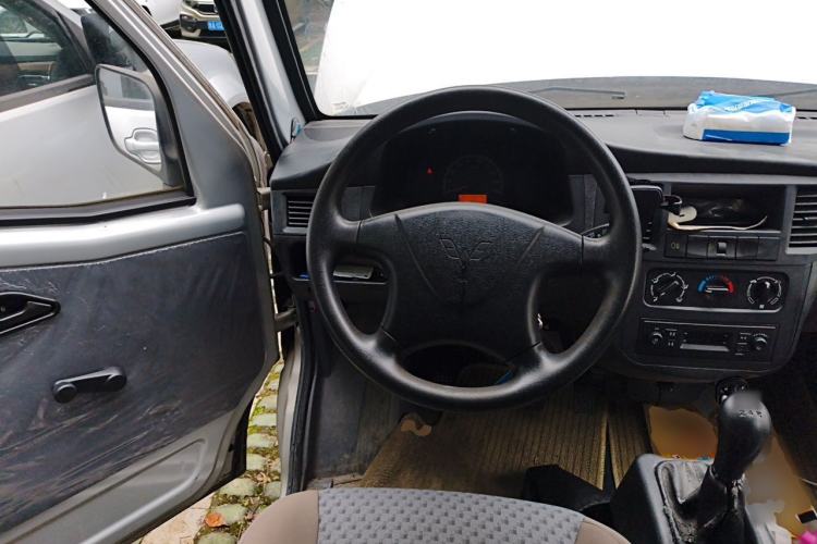 Used Wuling Zhiguang 2015 1.2L Practical LS-I Model
