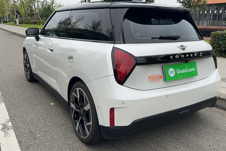 Used MINI Electric MINI COOPER 2024 452km COOPER SE Artist
