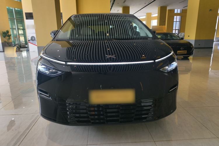 Used XPeng X9 2025 740 Ultra-Long Range Max
